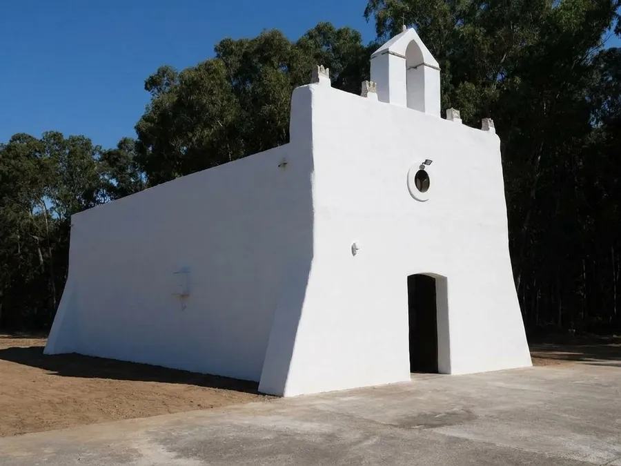 La chiesa di Santa Margherita dopo il restauro, con facciate e fianchi intonacati e tinteggiati di bianco